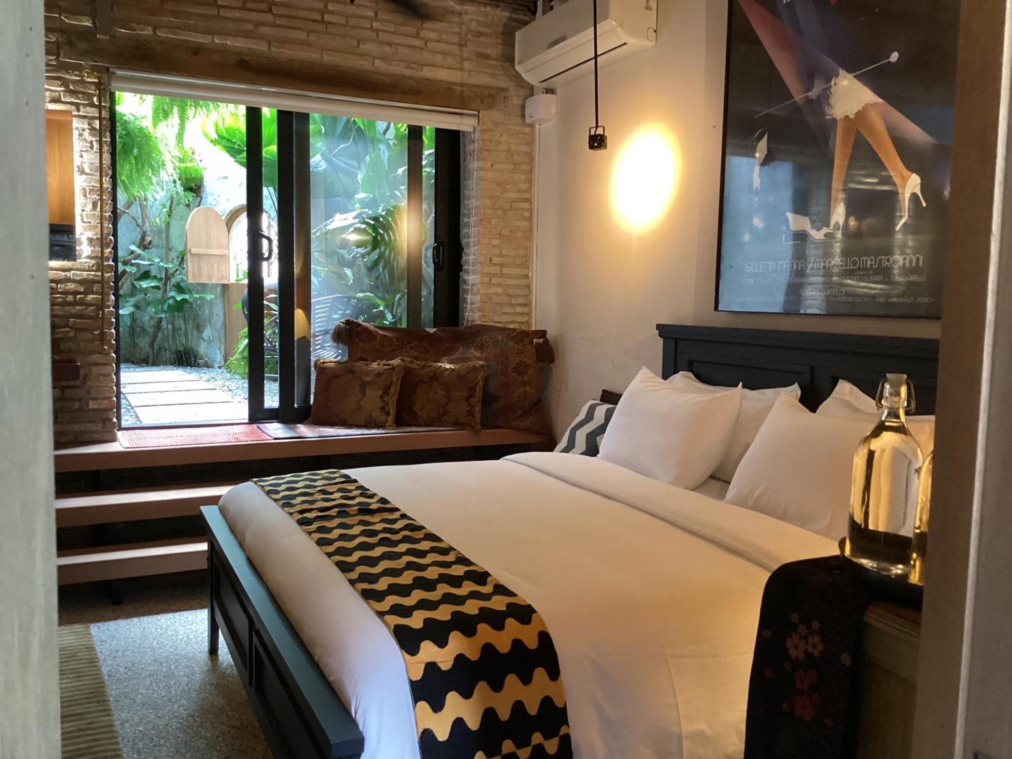 The Opposite Place Malacca Extérieur photo